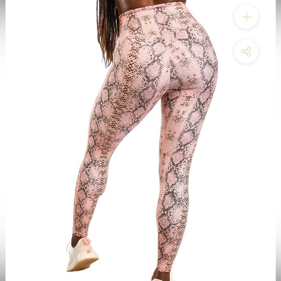 Til You Collapse Effortless Scrunch Leggings- Pink, Black, Gold Boa Large snake - Picture 2 of 12